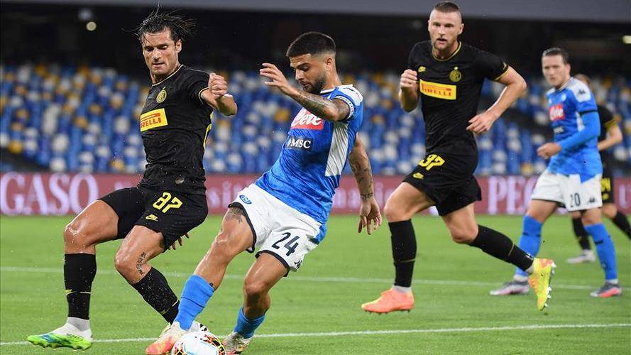 也向外界展 也向外界展